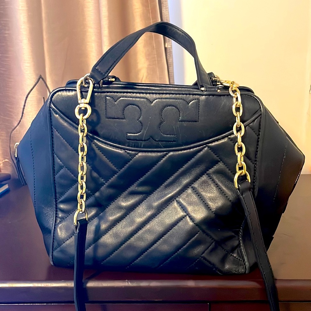 Pre Loved Tory Burch shoulder bag